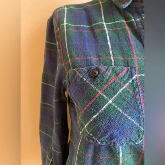 Madewell flannel, classic fit flannel plaid shirt - Picture 3 of 7